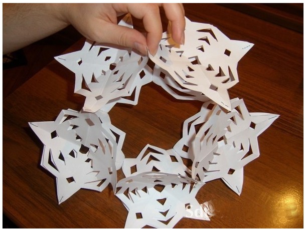 3D бумажные снежинки - изготовление